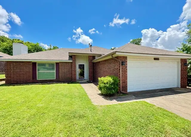 Property at 11628 Lorene Ave, Oklahoma City, OK, 73130, 3 beds, 2 baths, [object Object]
