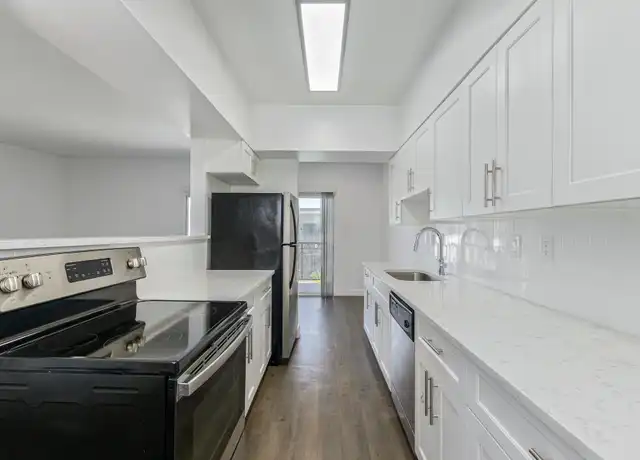 Property at 3601 N 5th Ave Unit 204, Phoenix, AZ, 85013, 2 beds, 2 baths, [object Object]