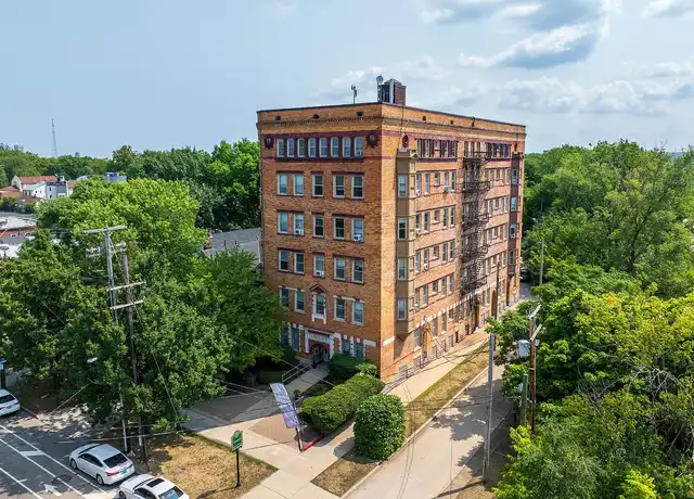 Property at Chelsea Manor - 2711 W 14th St, Cleveland, OH, 44113, 2 beds, 1 bath, [object Object]