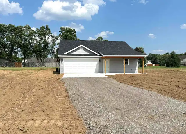Property at 1962 W Cadmus Rd, Adrian, MI, 49221, 3 beds, 2 baths, [object Object]