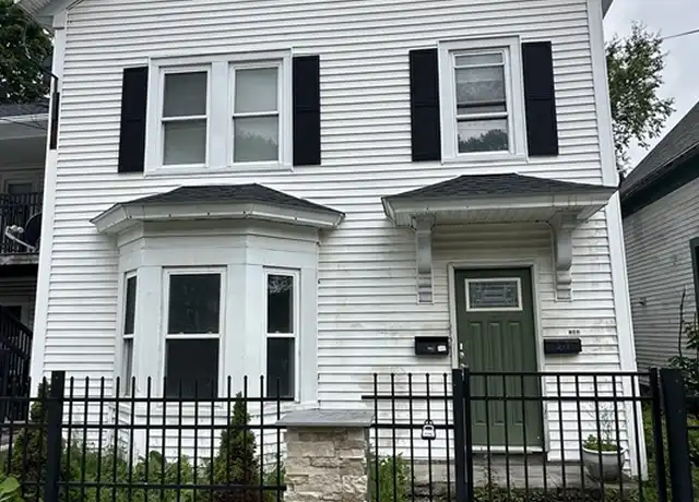 Property at 144 High St Unit Uni 2, Fitchburg, MA, 01420, 2 beds, 1 bath, [object Object]
