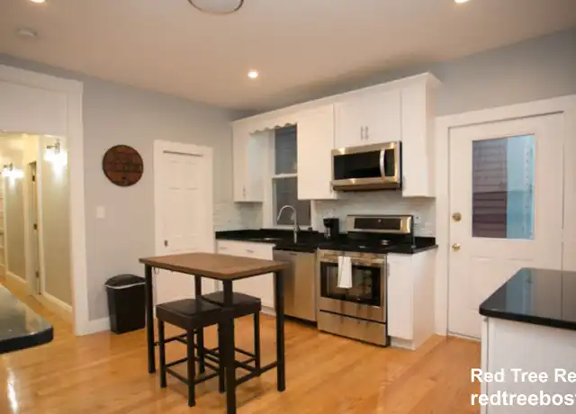 Property at 7 Story St Unit 2, Cambridge, MA, 02138, 5 beds, 2 baths, [object Object]