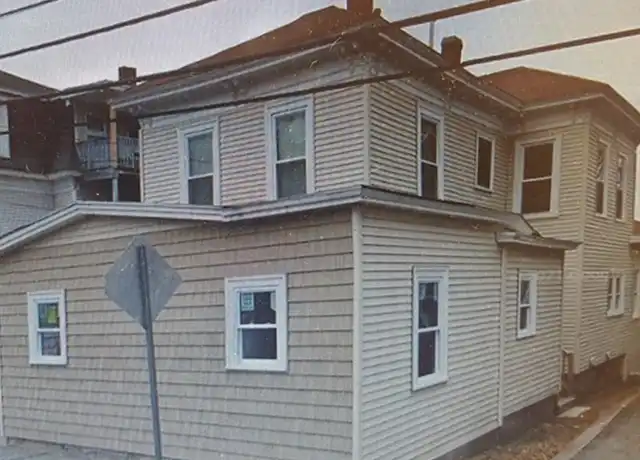 Property at 75 Bowers St Unit 5, Lowell, MA, 01854, 2 beds, 1 bath, [object Object]