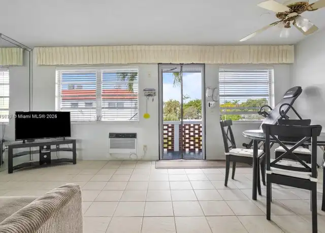 Property at 22 SE 3rd Ter #15, Dania, FL, 33004, 1 bed, 1 bath, [object Object]