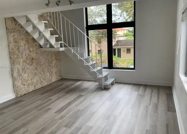 Property at 24 Calabria Ave Unit 6, Coral Gables, FL, 33134, 1 bed, 1 bath, [object Object]