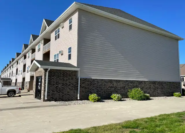 Property at Creekside at Osgood Apartments - in South Fargo! - 4707 46th St S, Fargo, ND, 58104, 1-2 bed, 1-2 bath, Contact for Price