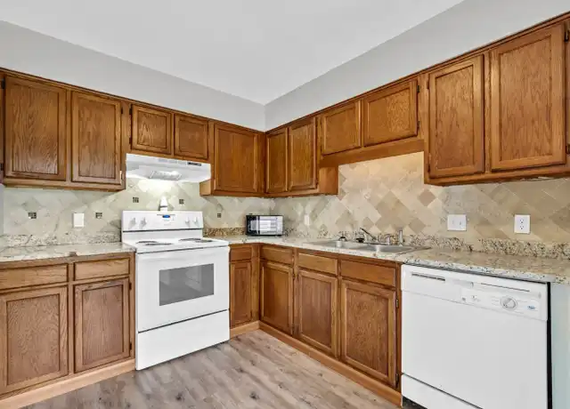 Property at Hickory Ave, Niceville, FL, 32578, 2 beds, 1.5 baths, [object Object]