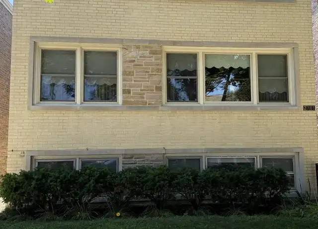Property at 2711 W Berwyn Ave #2, Chicago, IL, 60625, 3 beds, 2 baths, [object Object]