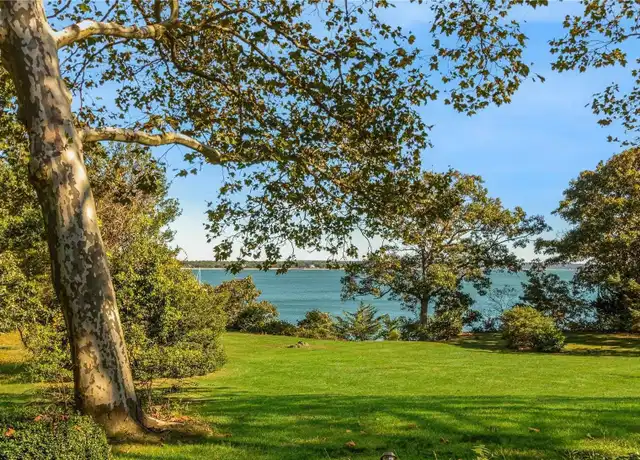 Property at 189 Old Harbor Rd, New Suffolk, NY, 11956, 4 beds, 2.5 baths, [object Object]