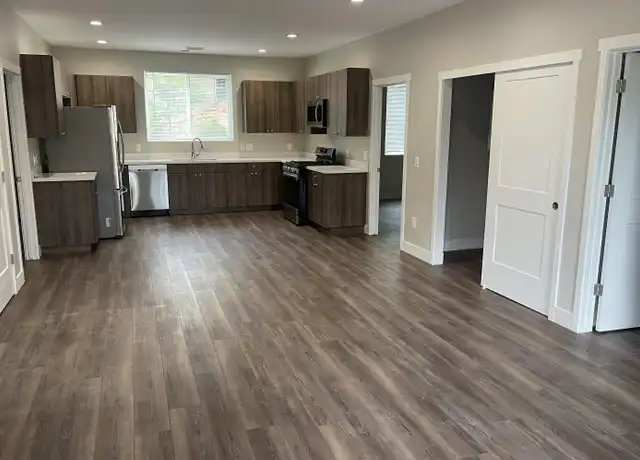 Property at 18 S Pinegrove Rd Unit 1, Flagstaff, AZ, 86001, 4 beds, 2 baths, [object Object]