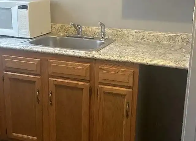 Property at Villa View Apartments - 270 E 244th St, Euclid, OH, 44123, 2 beds, 1 bath, [object Object]