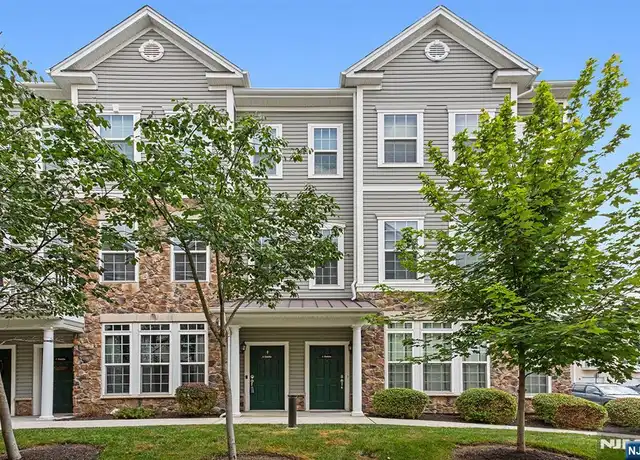 Property at 5 Dahlia Ln, Garfield, NJ, 07026, 2 beds, 2 baths, [object Object]