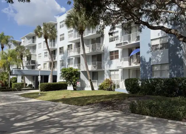 Property at 470 Executive Center Dr Unit 1L, West Palm Beach, FL, 33401, 1 bed, 1 bath, [object Object]