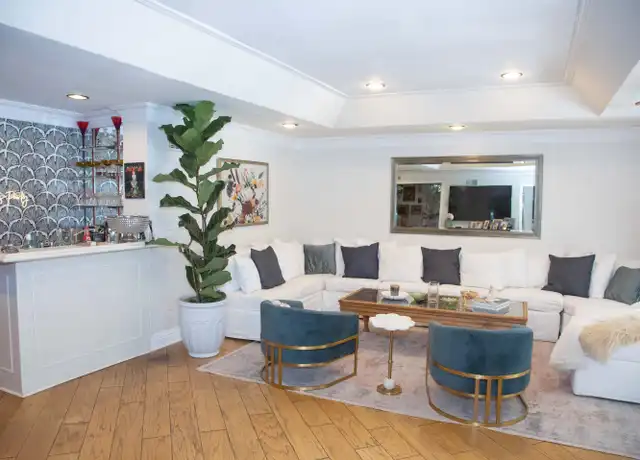 Property at 4511 Dulcinea Ct, Woodland Hills, CA, 91364, 5 beds, 4.5 baths, [object Object]