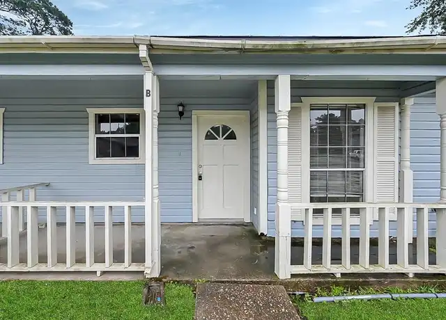 Property at 1606 Hazelwood St, Conroe, TX, 77301, 2 beds, 1 bath, [object Object]