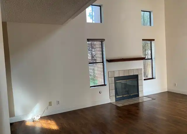 Property at 3224 Centavo Dr, Las Vegas, NV, 89117, 3 beds, 2 baths, [object Object]