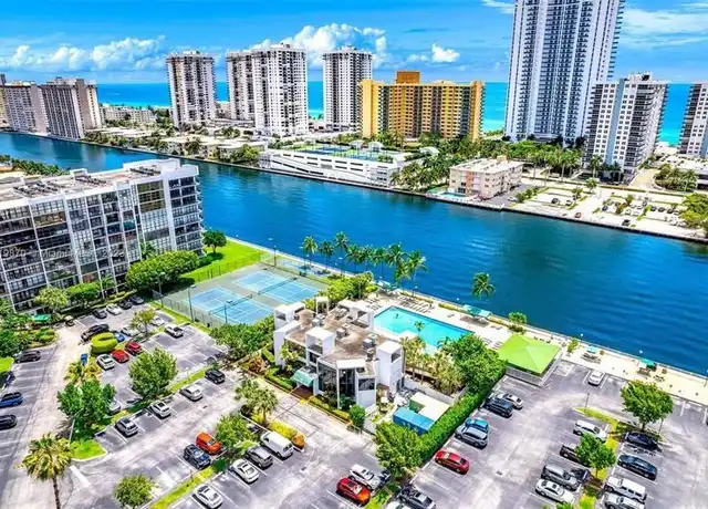 Property at 800 Parkview Dr #316, Hallandale Beach, FL, 33009, 1 bed, 1.5 baths, [object Object]