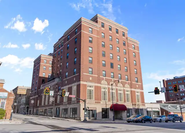 Property at 145 W Broad St Apt 305, Hazleton, PA, 18201, 1 bed, 1 bath, [object Object]