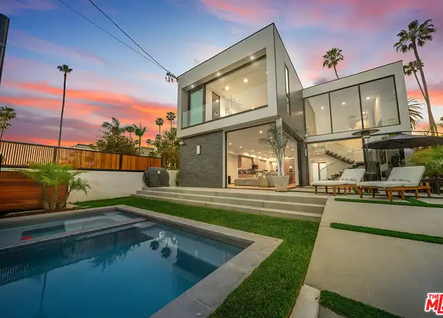 Property at 200 N Doheny Dr, Beverly Hills, CA, 90211, 5 beds, 5.5 baths, [object Object]