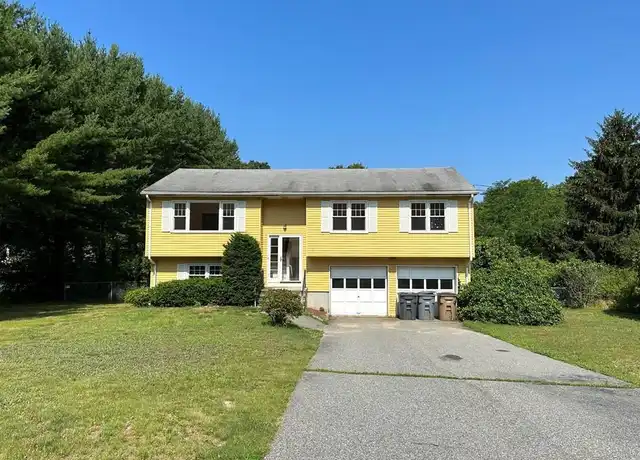 Property at 30 Cavasin Dr, East Lyme, CT, 06333, 3 beds, 1.5 baths, [object Object]