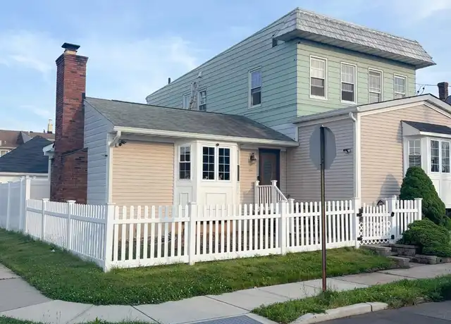 Property at 142 Longfellow St, Carteret, NJ, 07008, 2 beds, 1 bath, [object Object]