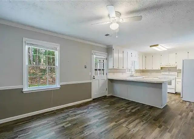 Property at 574 Manning Rd SW, Marietta, GA, 30064, 3 beds, 2.5 baths, [object Object]