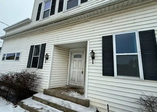 Property at 1215 Broadway Ave, Sheboygan, WI, 53081, 2 beds, 1 bath, [object Object]