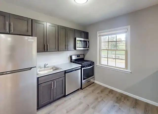 Property at Fairway Gardens - 905 Broad St, Bloomfield, NJ, 07003, 0-2 beds, 1 bath, [object Object]
