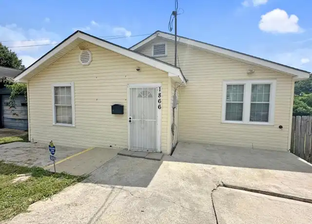 Property at 1866 Minnesota St, Baton Rouge, LA, 70802, 3 beds, 2 baths, [object Object]