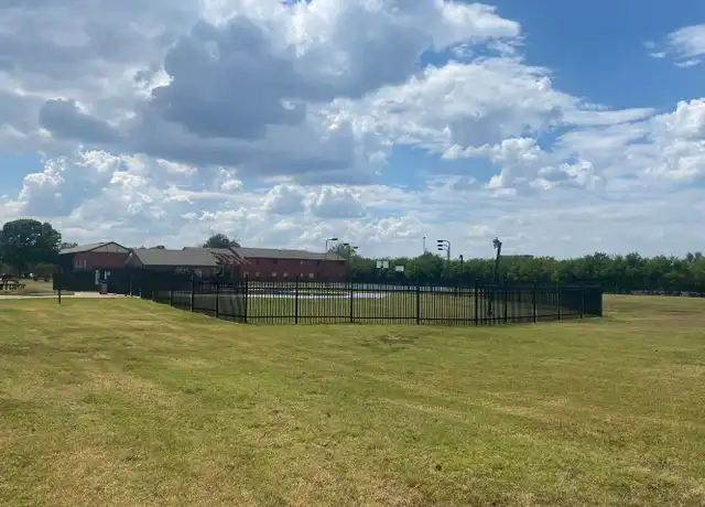 Property at 1800 Primrose Dr Unit 307O, Waco, TX, 76706, 4 beds, 2 baths, [object Object]