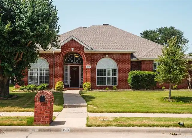 Property at 1537 Bastrop Dr, Carrollton, TX, 75010, 3 beds, 2 baths, [object Object]