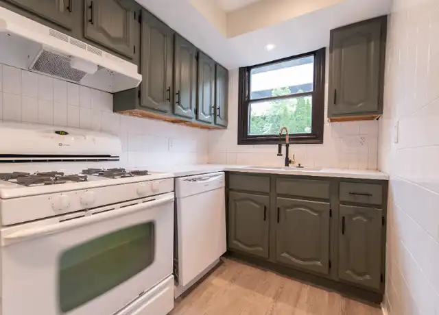 Property at 32 Cargill St Unit 4, Providence, RI, 02903, 1 bed, 1 bath, [object Object]