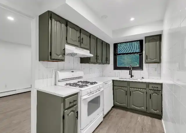 Property at 32 Cargill St Unit 4, Providence, RI, 02903, 1 bed, 1 bath, [object Object]