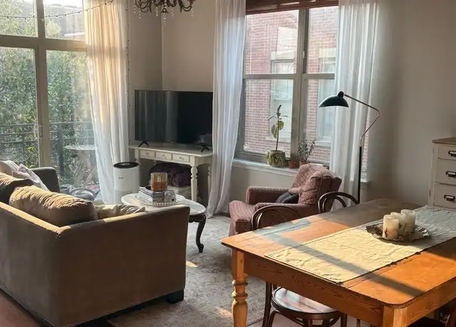 Property at 1228 W Monroe St, Chicago, IL, 60607, 2 beds, 1 bath, [object Object]