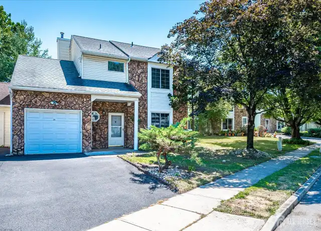 Property at 39 Jeffrey Cir, Dayton, NJ, 08810, 3 beds, 2.5 baths, [object Object]