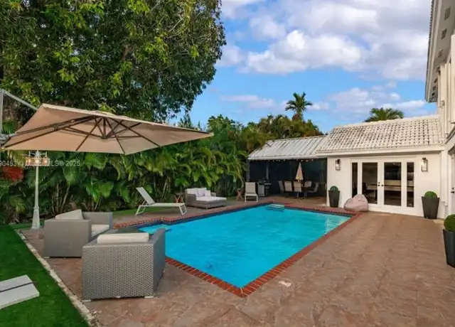 Property at 9431 SW 212th Ter, Cutler Bay, FL, 33189, 4 beds, 3 baths, [object Object]