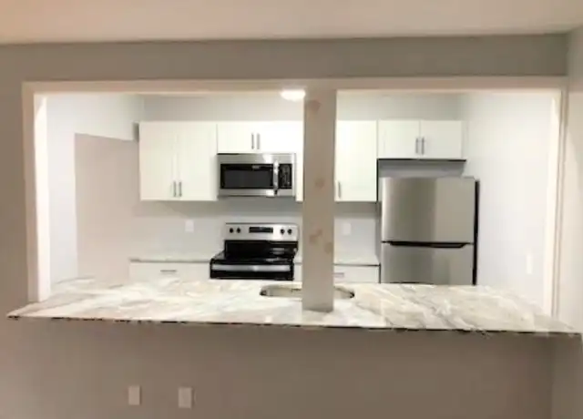 Property at 85 Lawrence Rd Unit PCM E339, Broomall, PA, 19008, 2 beds, 1 bath, [object Object]