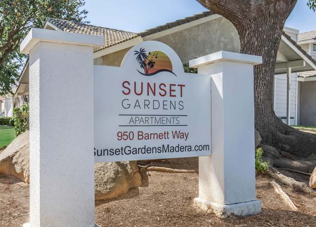 Photo of 950 Barnett Way, Madera, CA 93637