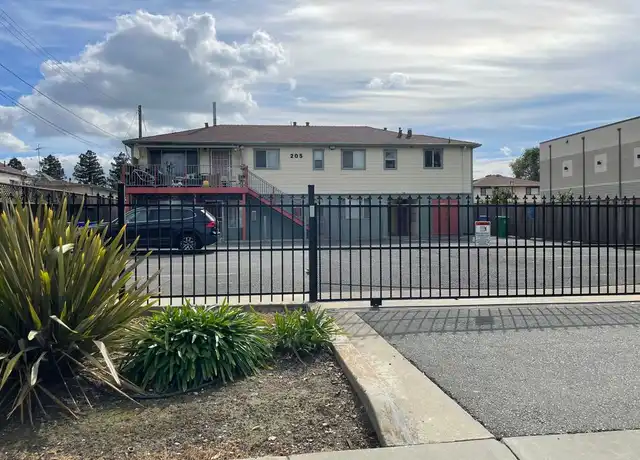 Property at 205 Smalley Ave Unit 3, Hayward, CA, 94541, 2 beds, 1 bath, [object Object]