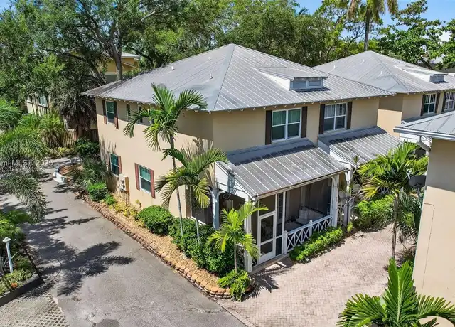 Property at 1214 W Las Olas Blvd, Fort Lauderdale, FL, 33312, 2 beds, 2.5 baths, [object Object]