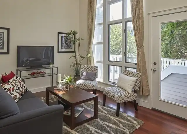 Property at 4 Fort Washington Pl Unit TH, Cambridge, MA, 02139, 2 beds, 1.5 baths, [object Object]