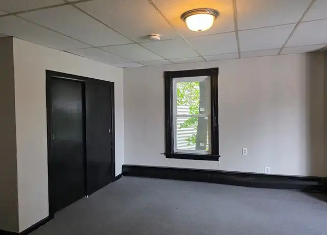 Property at 22 Knowlton St Unit 4, Gardner, MA, 01440, 1 bed, 1 bath, [object Object]