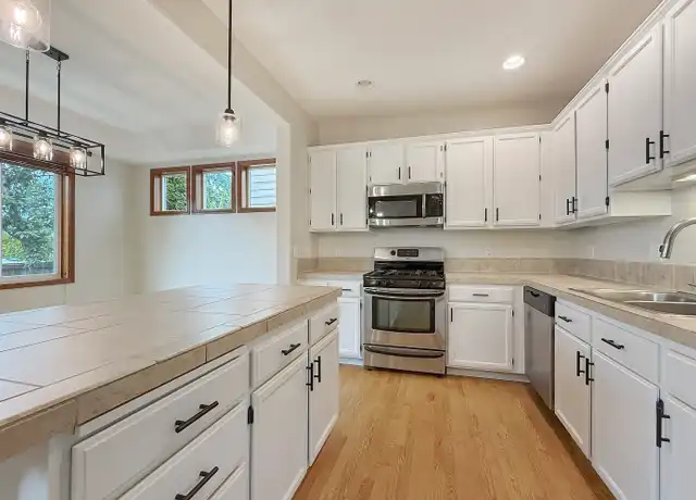 Property at 13103 26th Ave SE, Everett, WA, 98208, 4 beds, 2.5 baths, [object Object]