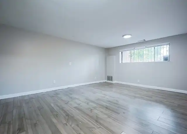Property at 175 Clare Ave, Hyde Park, MA, 02136, 1 bed, 1 bath, [object Object]