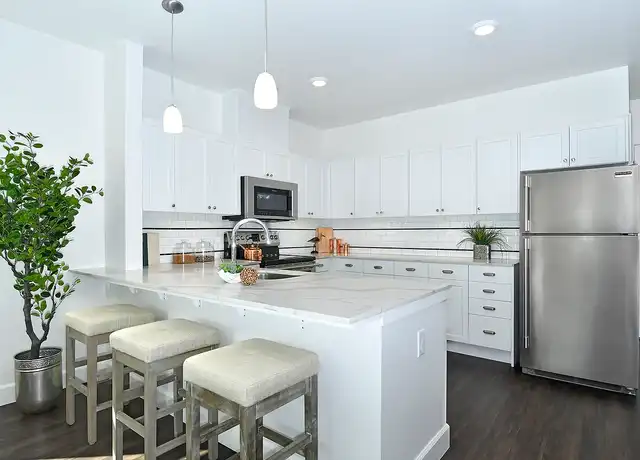 Property at 21 Astor - 921 NW 21st Ave, Portland, OR, 97209, 1-2 bed, 1-2 bath, [object Object]