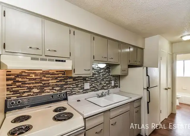 Property at 1931 Henderson Ave Unit 3, Colorado Springs, CO, 80904, 1 bed, 1 bath, [object Object]