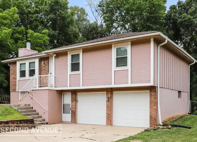 Property at 701 SE Redwood Ln, Blue Springs, MO, 64014, 3 beds, 2 baths, [object Object]