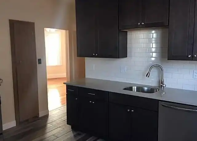 Property at 11 Heath St Unit 2, Somerville, MA, 02145, 2 beds, 1 bath, [object Object]