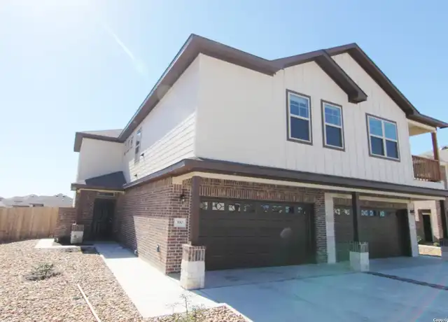 Property at 390 Creekside Curv, New Braunfels, TX, 78130, 3 beds, 2.5 baths, [object Object]