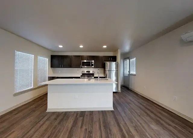 Property at Swiss Hamptons - 4322 Swiss Ave, Dallas, TX, 75204, 0-1 beds, 1 bath, [object Object]